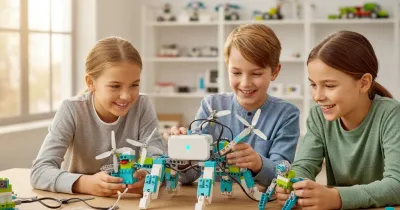 Дети придумывают и собирают собственный Maker-проект из конструктора РобоГуру, совместимого с WeDo 2.0